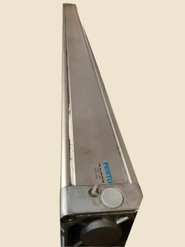 FESTO PNEUMATIC ISO CYLINDER - DNC-100-1660-PPV-R8 (163462/1660/R8)