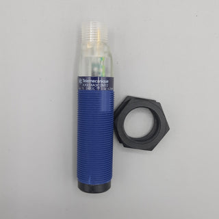 Schneider M18 Ultrasonic Sensor M12 Connector